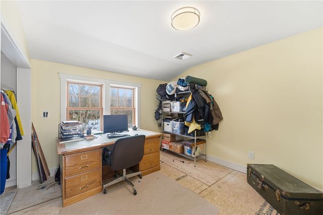 65 Columbia Heights Oval Circle, Charlestown, RI 02813