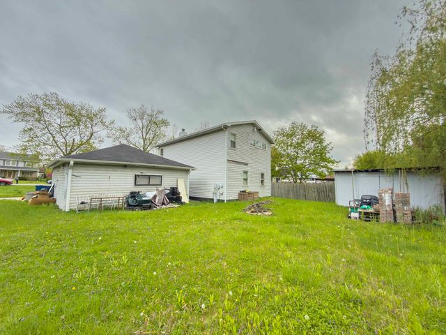2912 18th Place, North Chicago, IL 60064