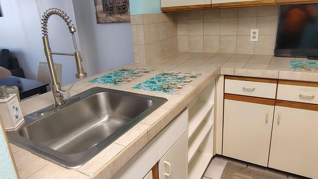 2333 FEATHER SOUND DRIVE A208, Clearwater, FL 33762