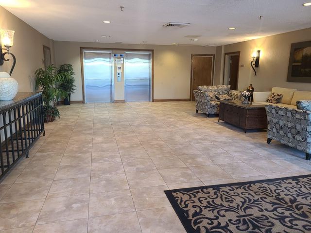 2333 FEATHER SOUND DRIVE A208, Clearwater, FL 33762