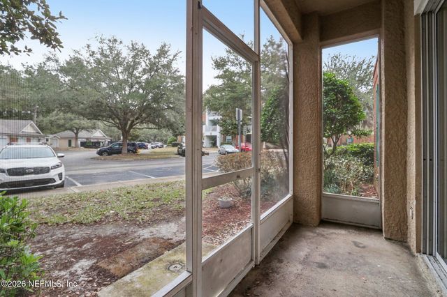 785 OAKLEAF PLANTATION Parkway 111, Orange Park, FL 32065