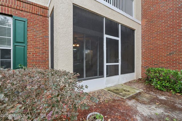 785 OAKLEAF PLANTATION Parkway 111, Orange Park, FL 32065