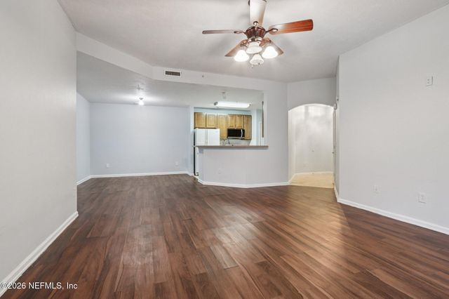 785 OAKLEAF PLANTATION Parkway 111, Orange Park, FL 32065