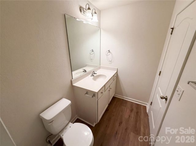 8321 Candlenut Lane, Charlotte, NC 28215