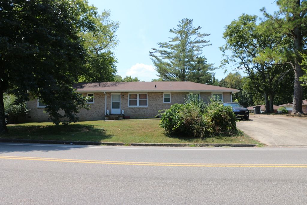 2292 Old Ashland City Rd, Clarksville, TN 37043