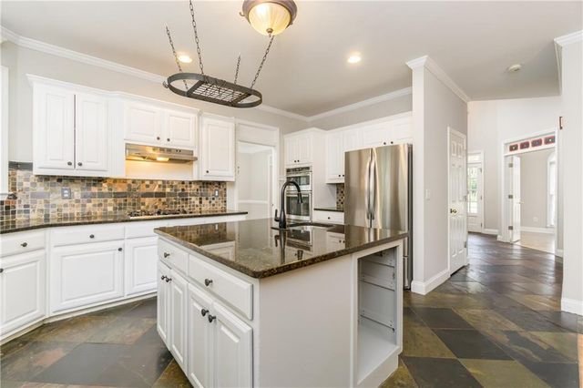 6710 Timber Cove, Cumming, GA 30041