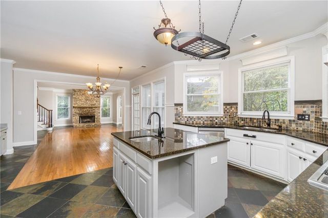 6710 Timber Cove, Cumming, GA 30041