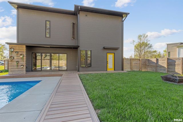 1303 N Otis Street, Marion, IL 62959