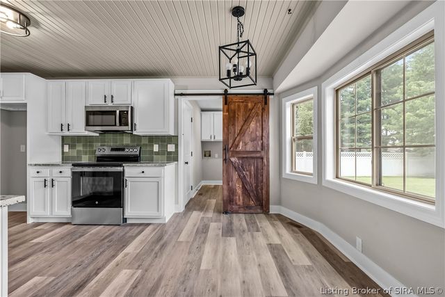 2305 Elk Pointe Boulevard, Jeffersonville, IN 47130