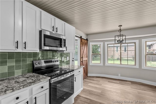 2305 Elk Pointe Boulevard, Jeffersonville, IN 47130