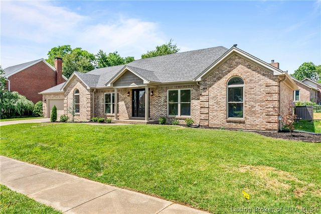 2305 Elk Pointe Boulevard, Jeffersonville, IN 47130