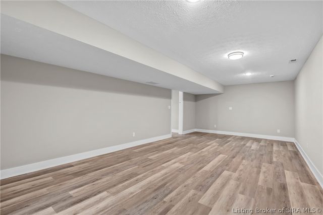 2305 Elk Pointe Boulevard, Jeffersonville, IN 47130