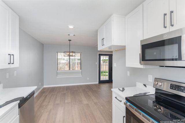 13911 Woodbreeze, San Antonio, TX 78217