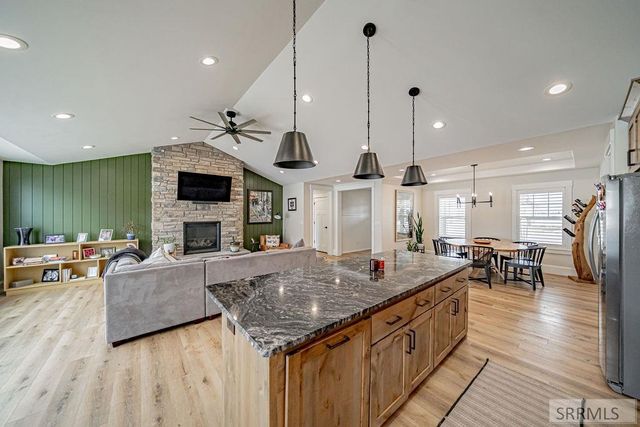 1575 Sandpiper Way, Idaho Falls, ID 83404