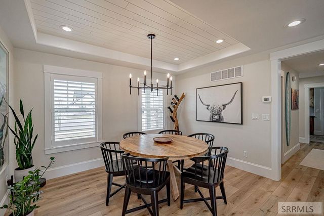 1575 Sandpiper Way, Idaho Falls, ID 83404