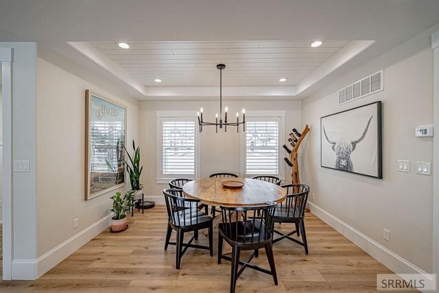 1575 Sandpiper Way, Idaho Falls, ID 83404