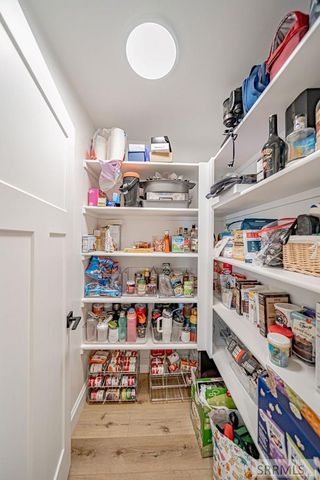 1575 Sandpiper Way, Idaho Falls, ID 83404