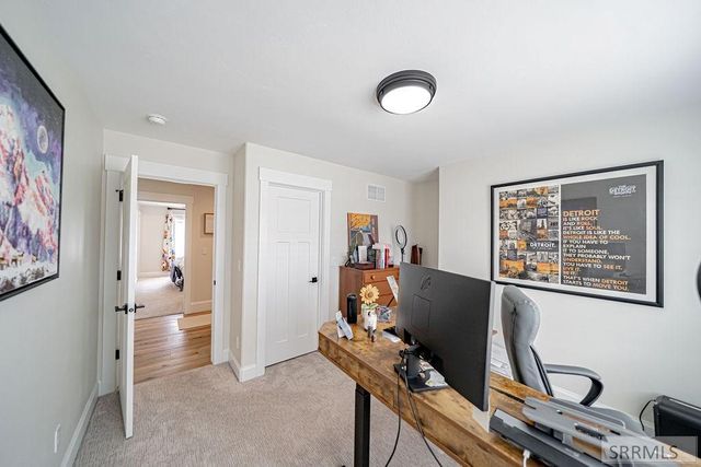 1575 Sandpiper Way, Idaho Falls, ID 83404