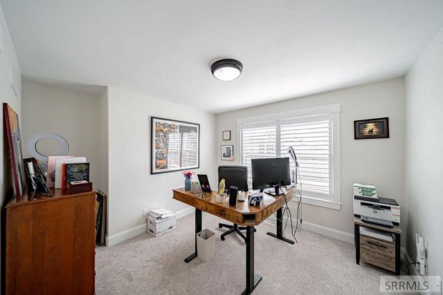 1575 Sandpiper Way, Idaho Falls, ID 83404