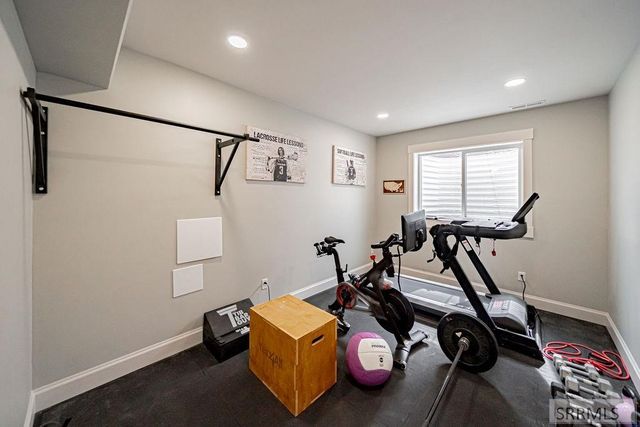 1575 Sandpiper Way, Idaho Falls, ID 83404