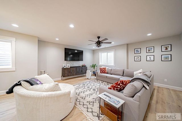 1575 Sandpiper Way, Idaho Falls, ID 83404