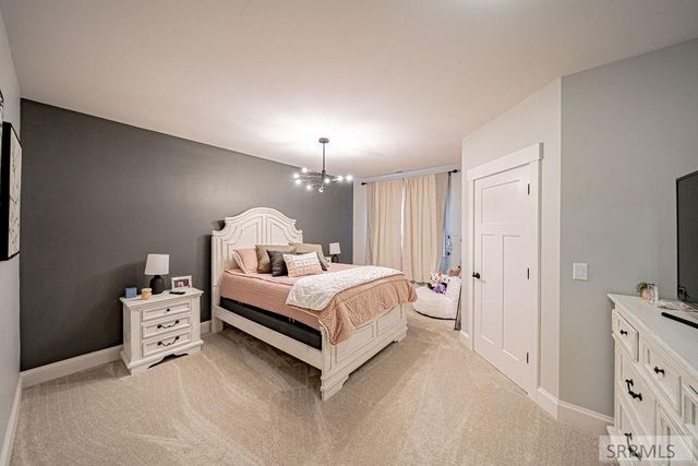 1575 Sandpiper Way, Idaho Falls, ID 83404