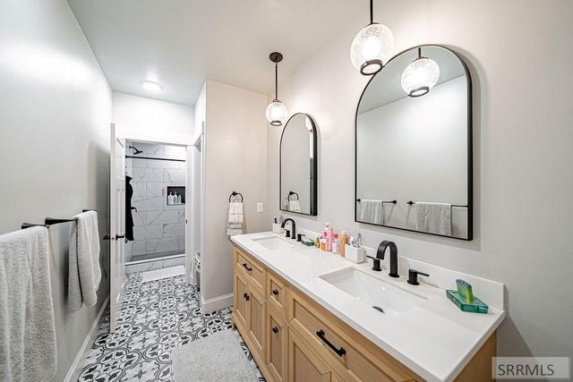 1575 Sandpiper Way, Idaho Falls, ID 83404