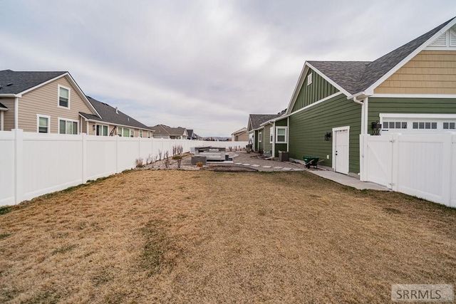 1575 Sandpiper Way, Idaho Falls, ID 83404