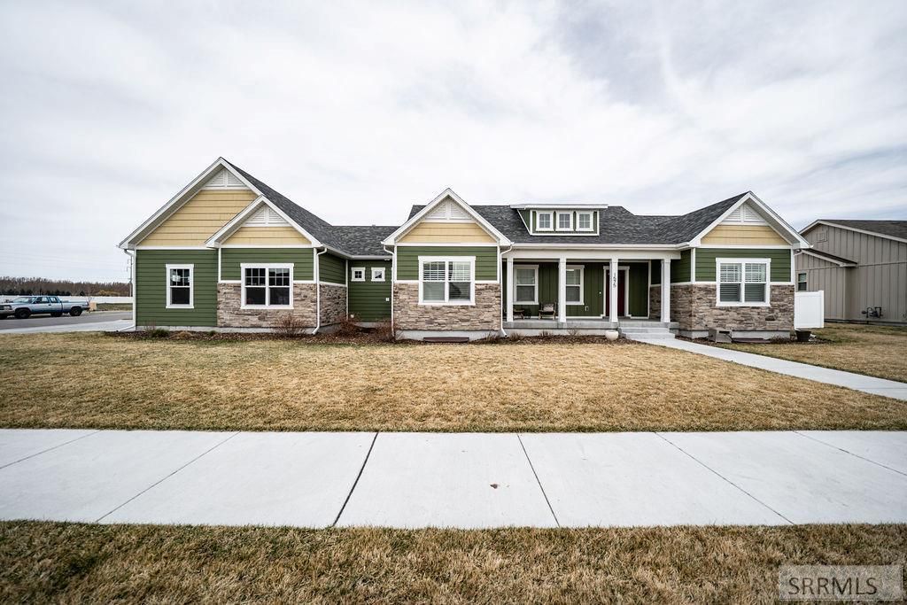 1575 Sandpiper Way, Idaho Falls, ID 83404