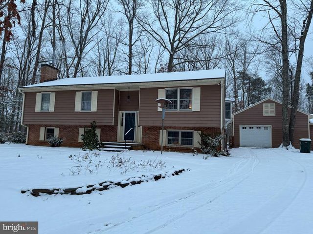 141 MECHUNK CREEK DR, Troy, VA 22974