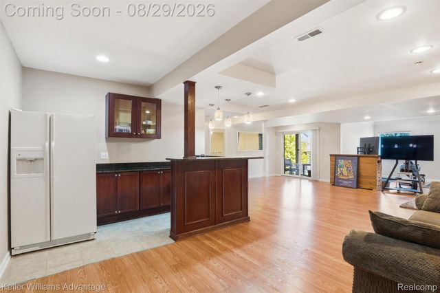 17012 Algonquin Drive, Northville Township, MI 48168