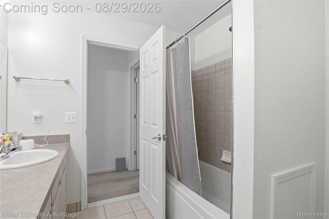 17012 Algonquin Drive, Northville Township, MI 48168