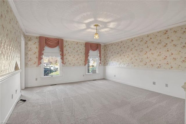 3504 Gloria CT, Chesapeake, VA 23321