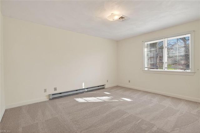 3504 Gloria CT, Chesapeake, VA 23321