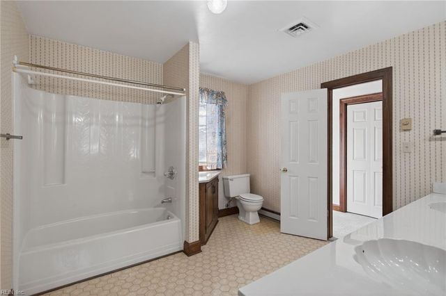 3504 Gloria CT, Chesapeake, VA 23321