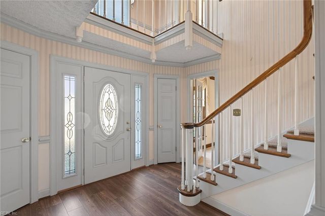 3504 Gloria CT, Chesapeake, VA 23321