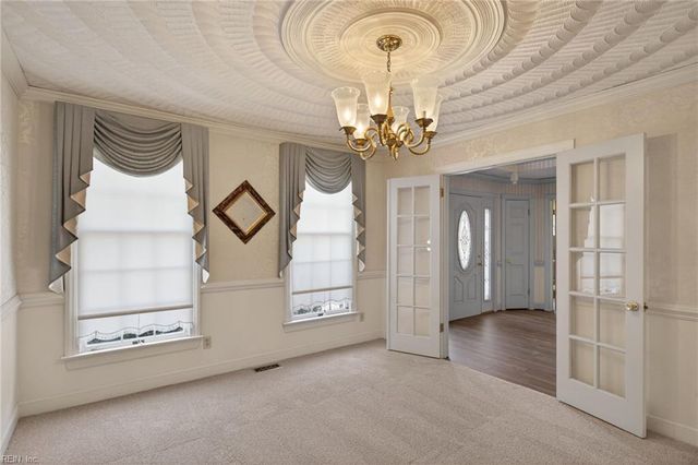 3504 Gloria CT, Chesapeake, VA 23321