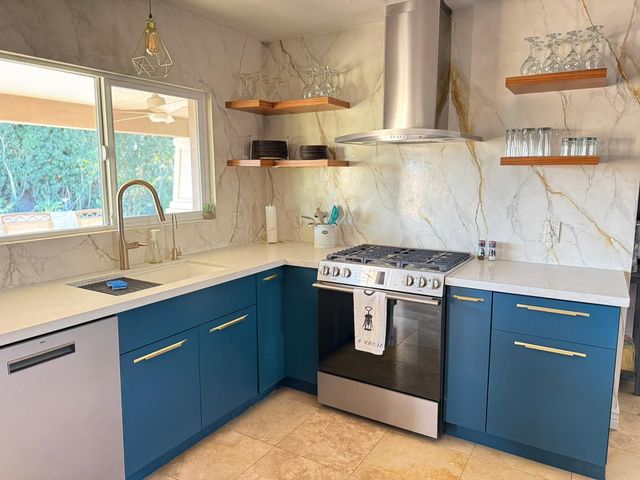 11035 N 32nd Street, Phoenix, AZ 85028