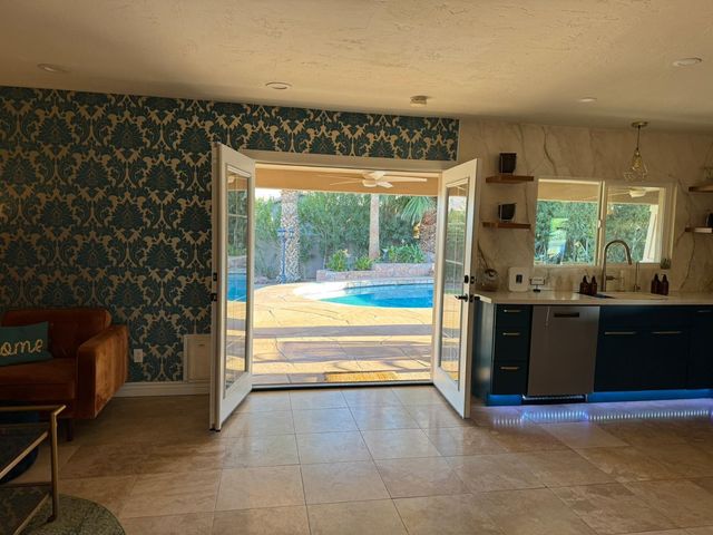 11035 N 32nd Street, Phoenix, AZ 85028