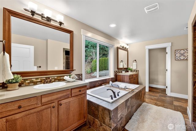 16430 SE 61st Place, Bellevue, WA 98006