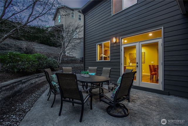 16430 SE 61st Place, Bellevue, WA 98006