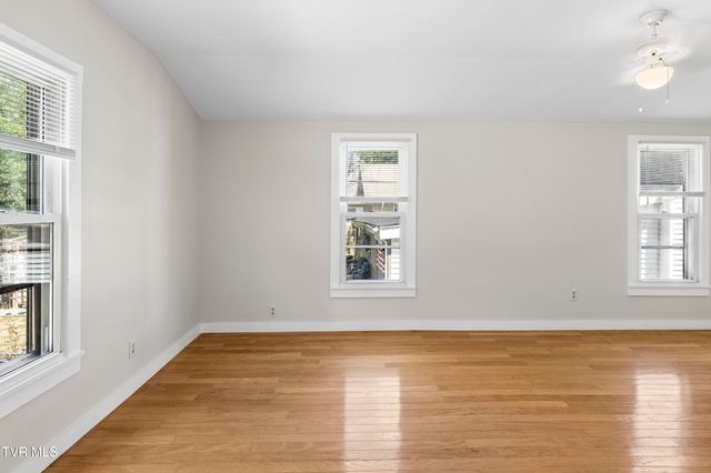 604 Magnolia Avenue, Johnson City, TN 37604