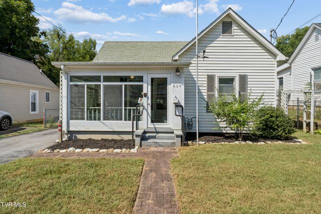 604 Magnolia Avenue, Johnson City, TN 37604
