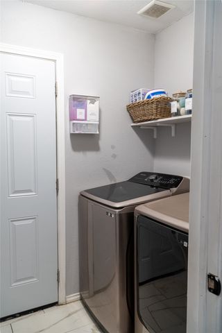 1444 E Richmond Avenue, Fort Worth, TX 76104