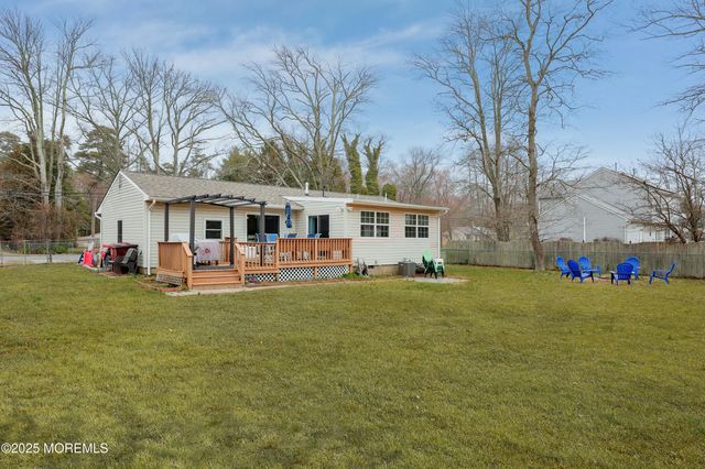 68 Sloop Creek Road, Bayville, NJ 08721