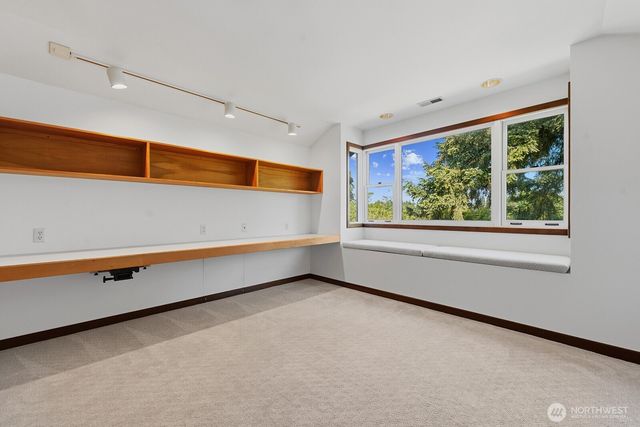 6314 19th Avenue NE, Seattle, WA 98115