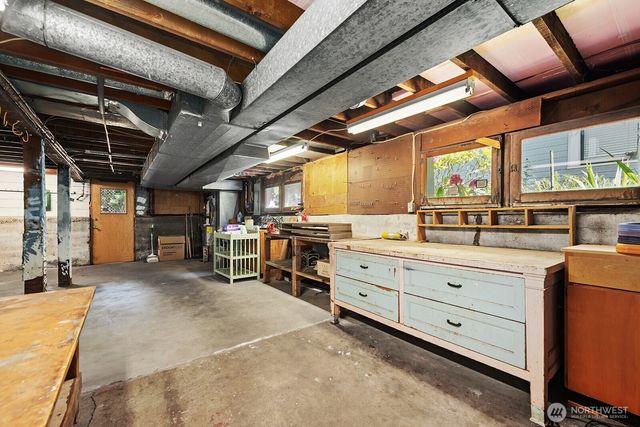 6314 19th Avenue NE, Seattle, WA 98115