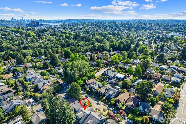 6314 19th Avenue NE, Seattle, WA 98115