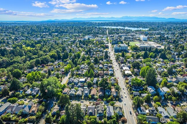 6314 19th Avenue NE, Seattle, WA 98115
