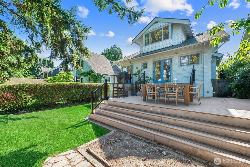 6314 19th Avenue NE, Seattle, WA 98115